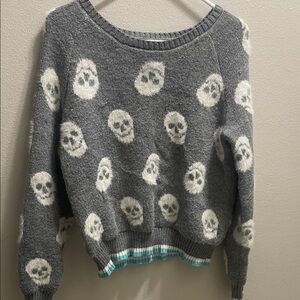No Boundaries Gray fluffy  Skull Sweater